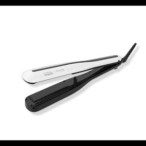 ***New in Box** L’Oreal Professionel Steampod 3.0